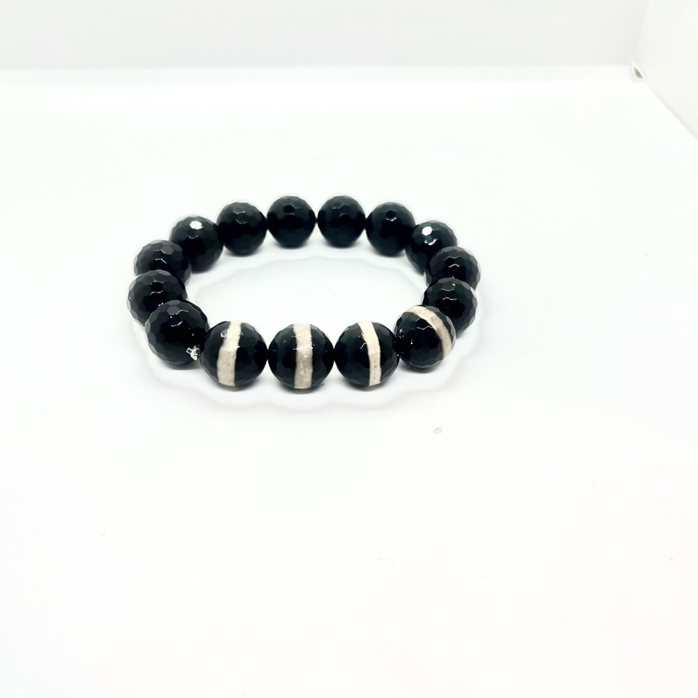 Onyx and Tibetan bracelet